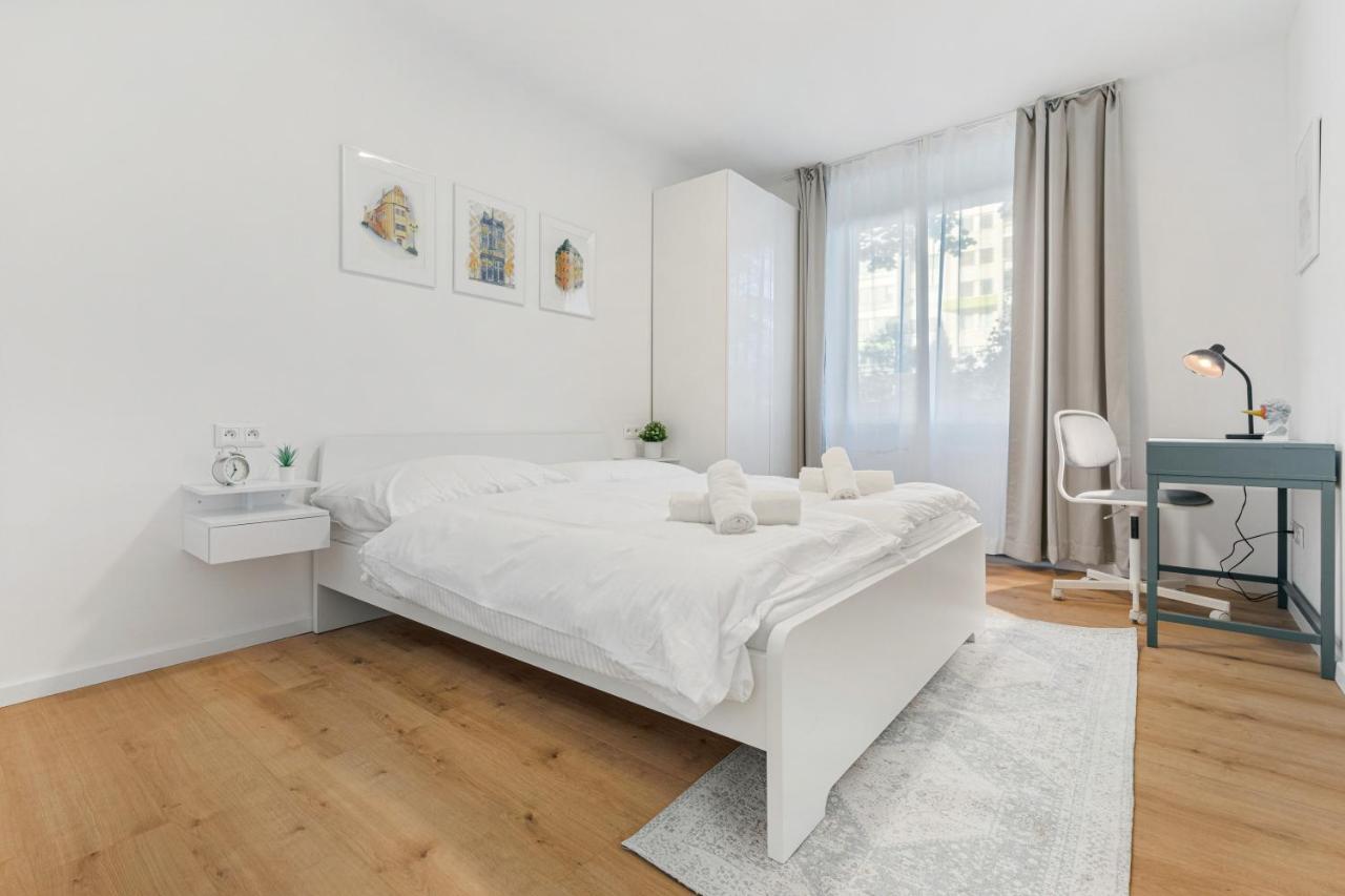 Touch 2 Bedroom